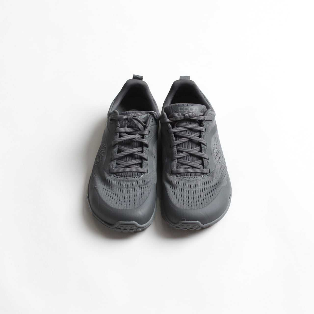 Topo Athletic（トポ アスレチック）CONNECT - Grey/Grey - WOMENS