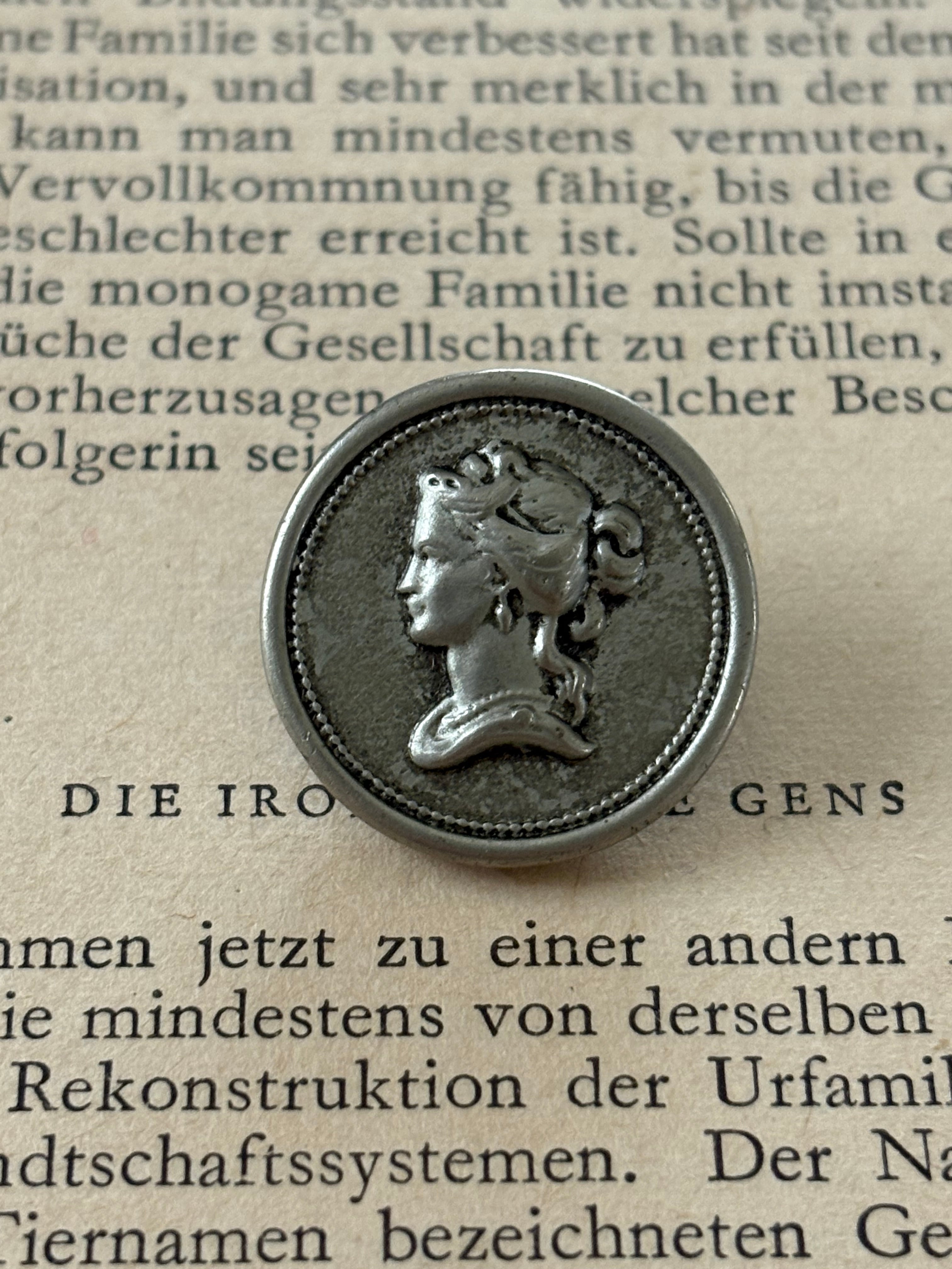 22mm フランスアンティークボタンcoinderoux コアンドロー 貴婦人の横顔 メタルボタン アクセサリーパーツ デコレーション材