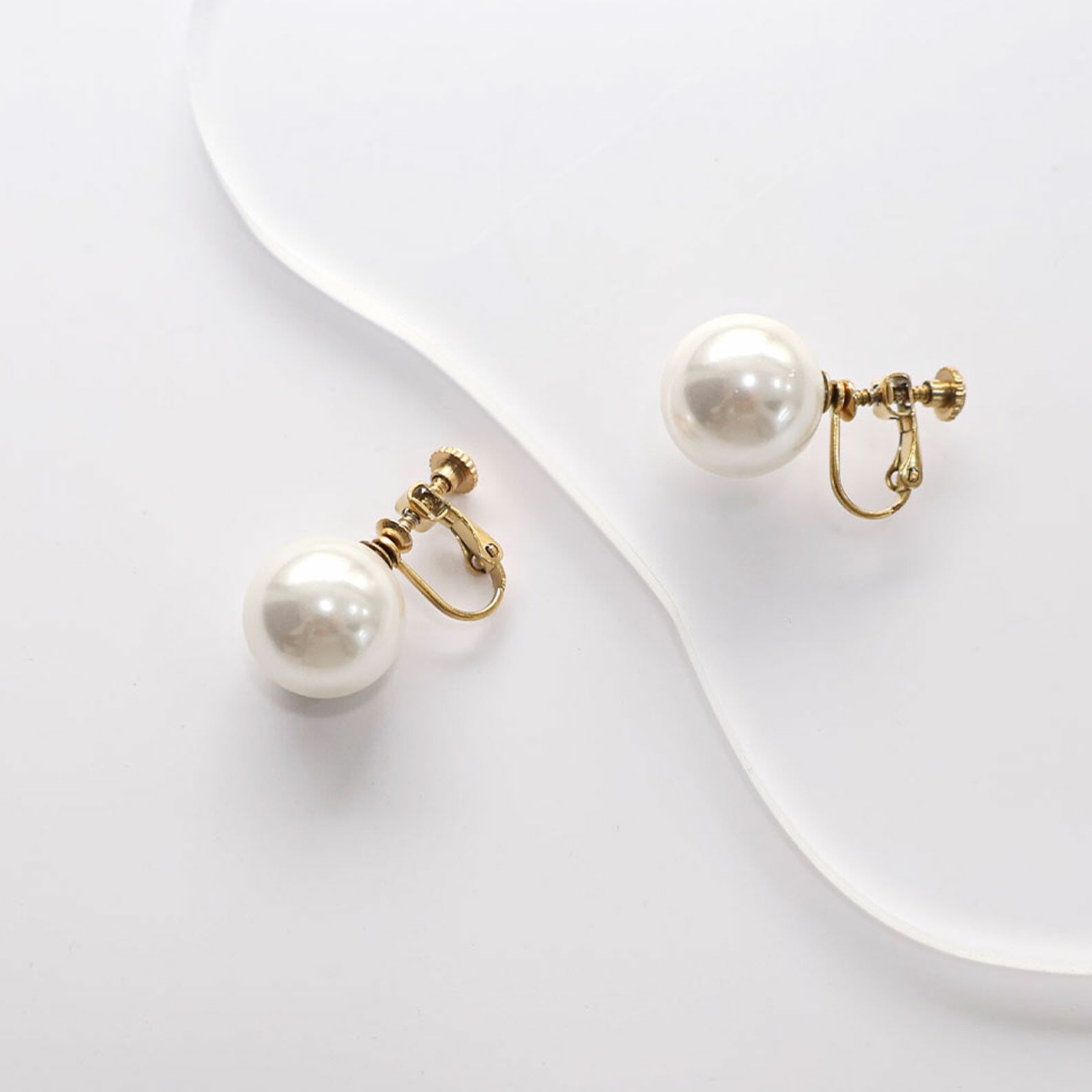 【SELECT】サージカルステンレス/大ぶりパールイヤリング ねじ式 金属アレルギー対応 韓国製