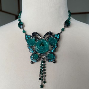 ANNA SUI グリーン　ストーン　ネックレス