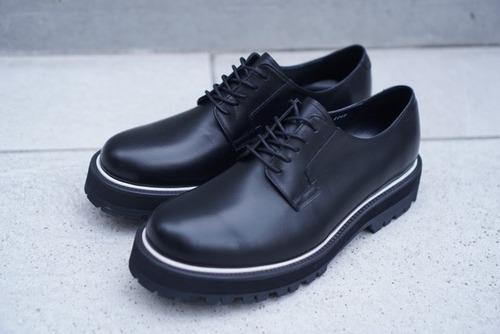 Black leather Derby shoes