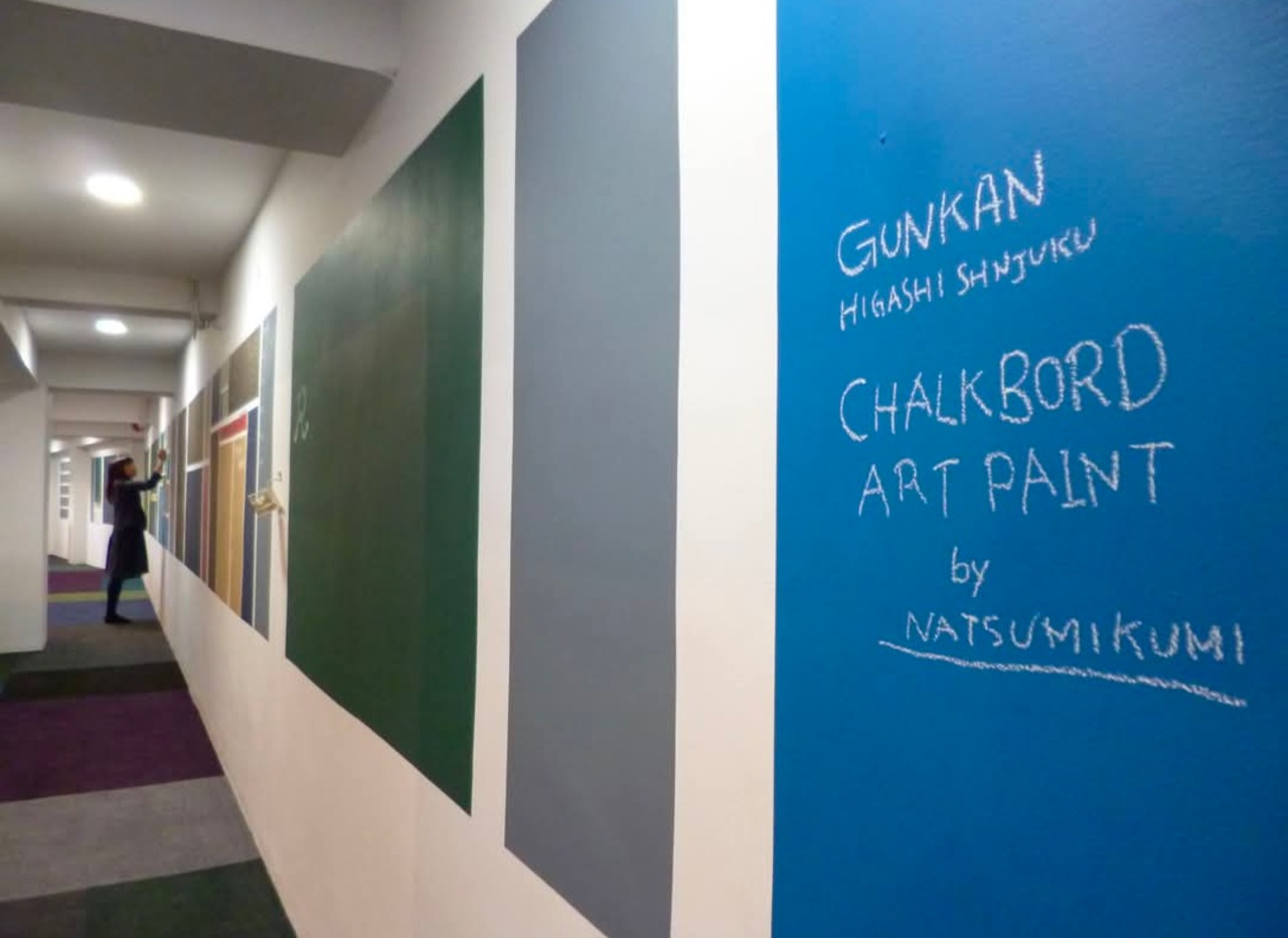 チョークボードになる透明塗料 -チョークボードクリヤー　