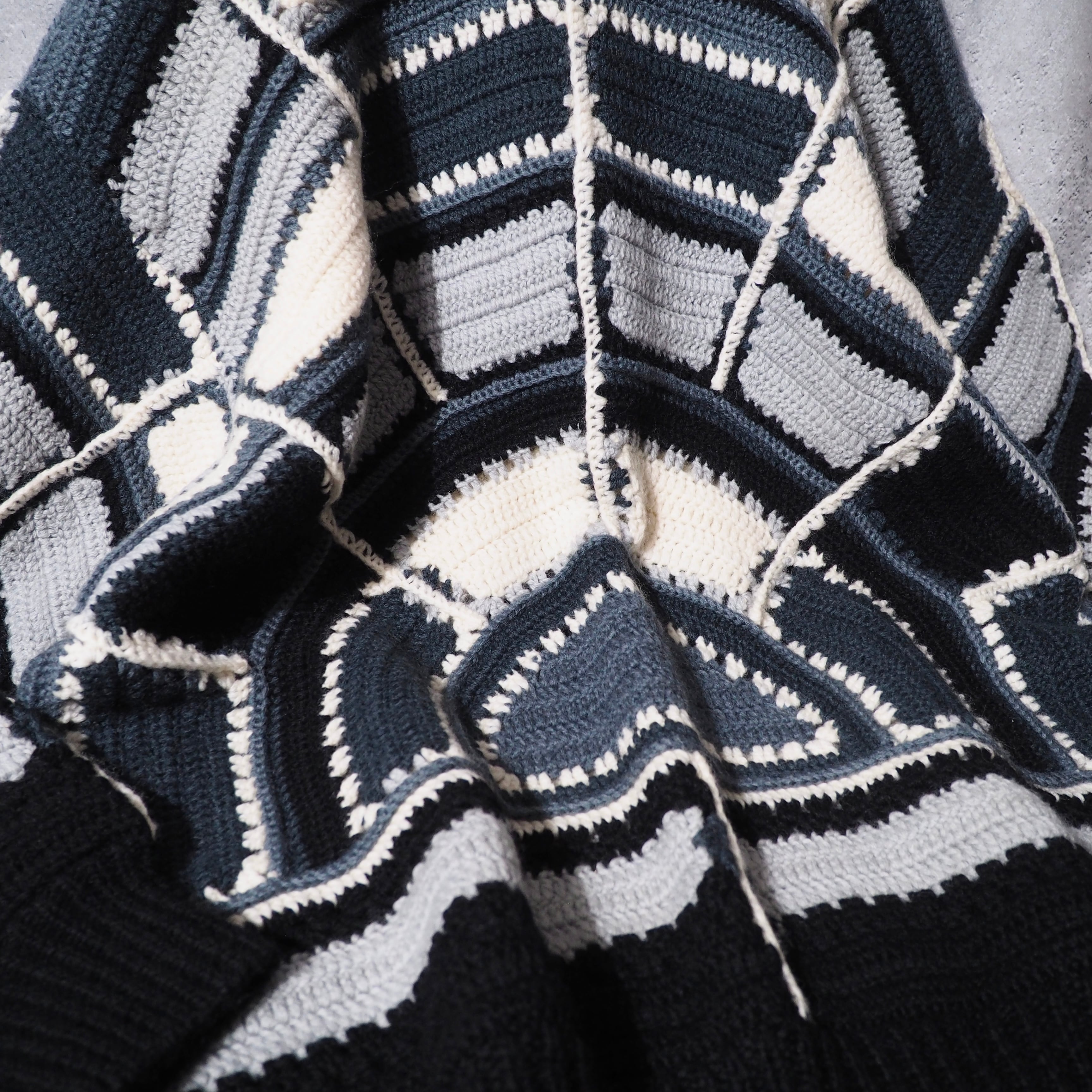 1990s " GIOVANUOMO " Spider web pattern vintage loose hand knit