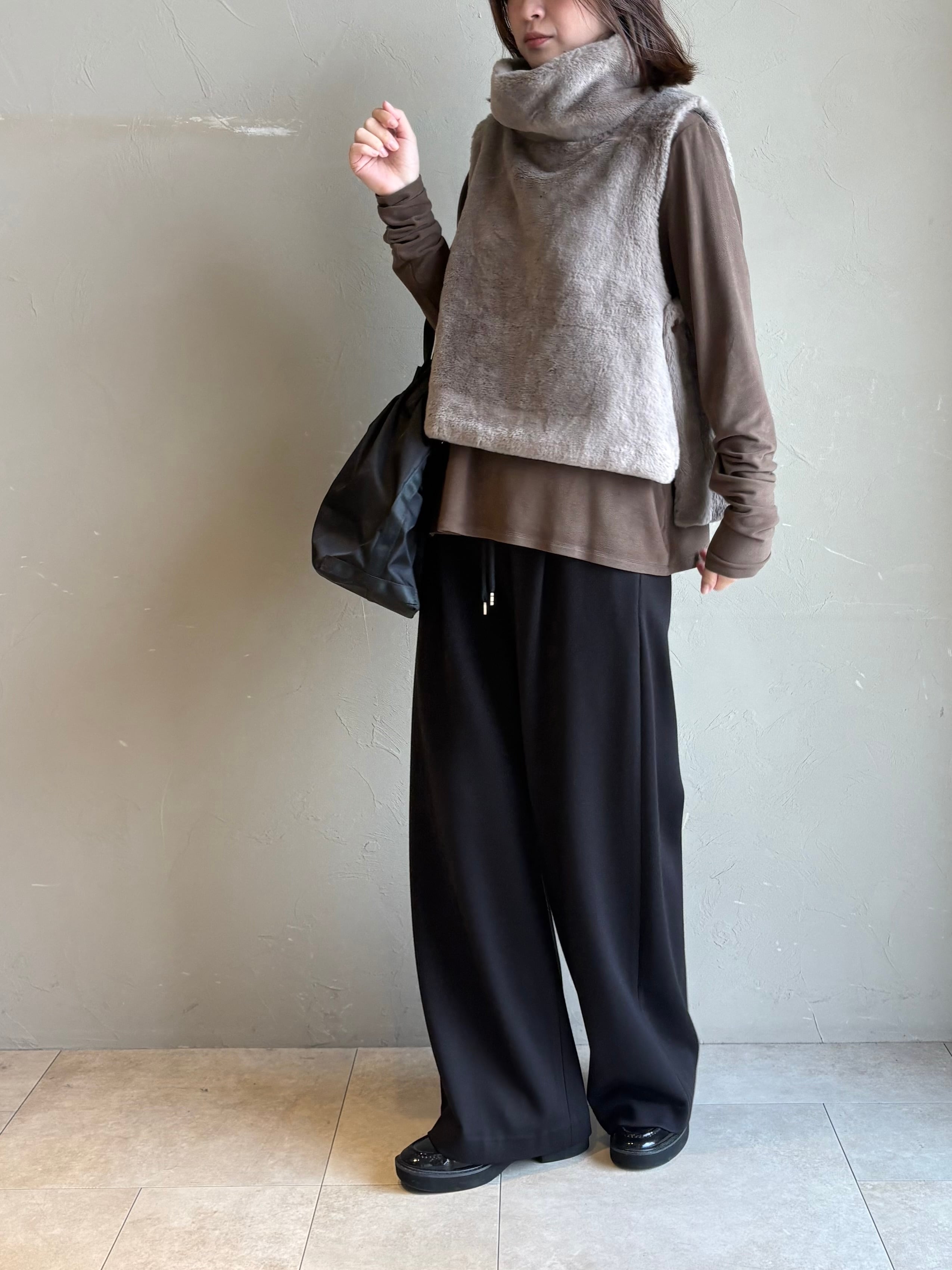 CYAN TOKYO バックオーバーハイネックファーベスト/507390 CYAN TOKYO バックオーバーハイネックファーベスト 507390 | Deargo