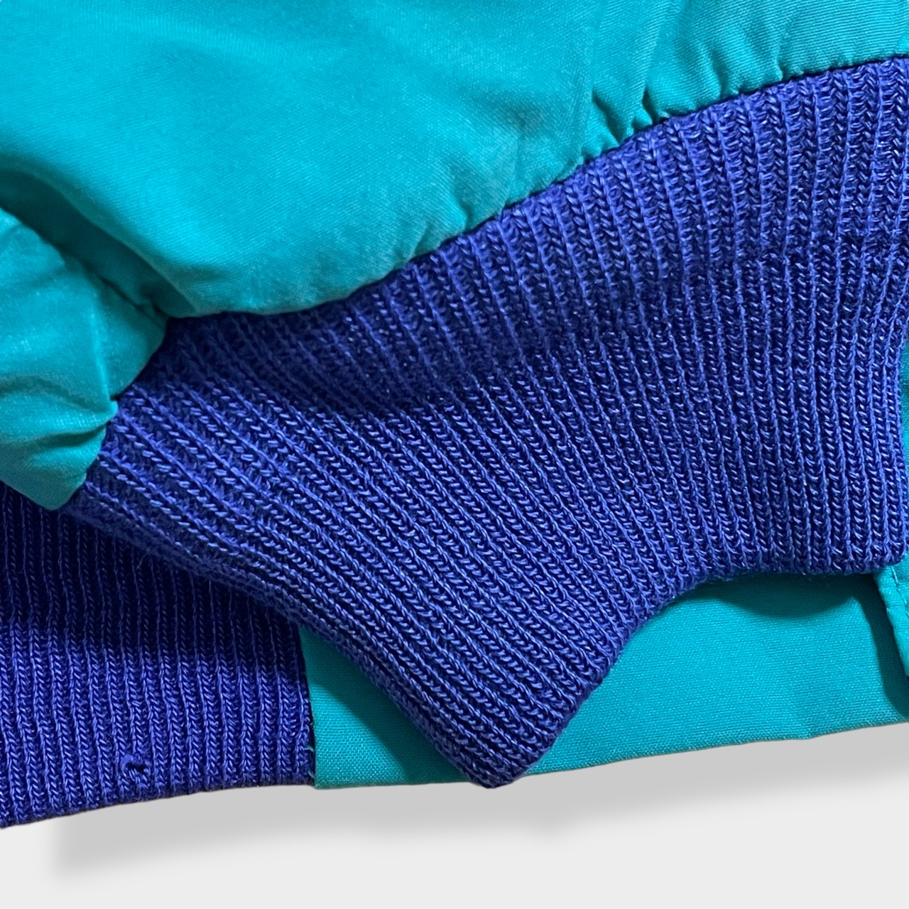 【wiman】 90s ブルゾン ジャケット ジャンパー フルジップ スナップ 刺繍 バックロゴ ストライプ ワンポイントロゴ エメラルドグリーン 切替 US古着