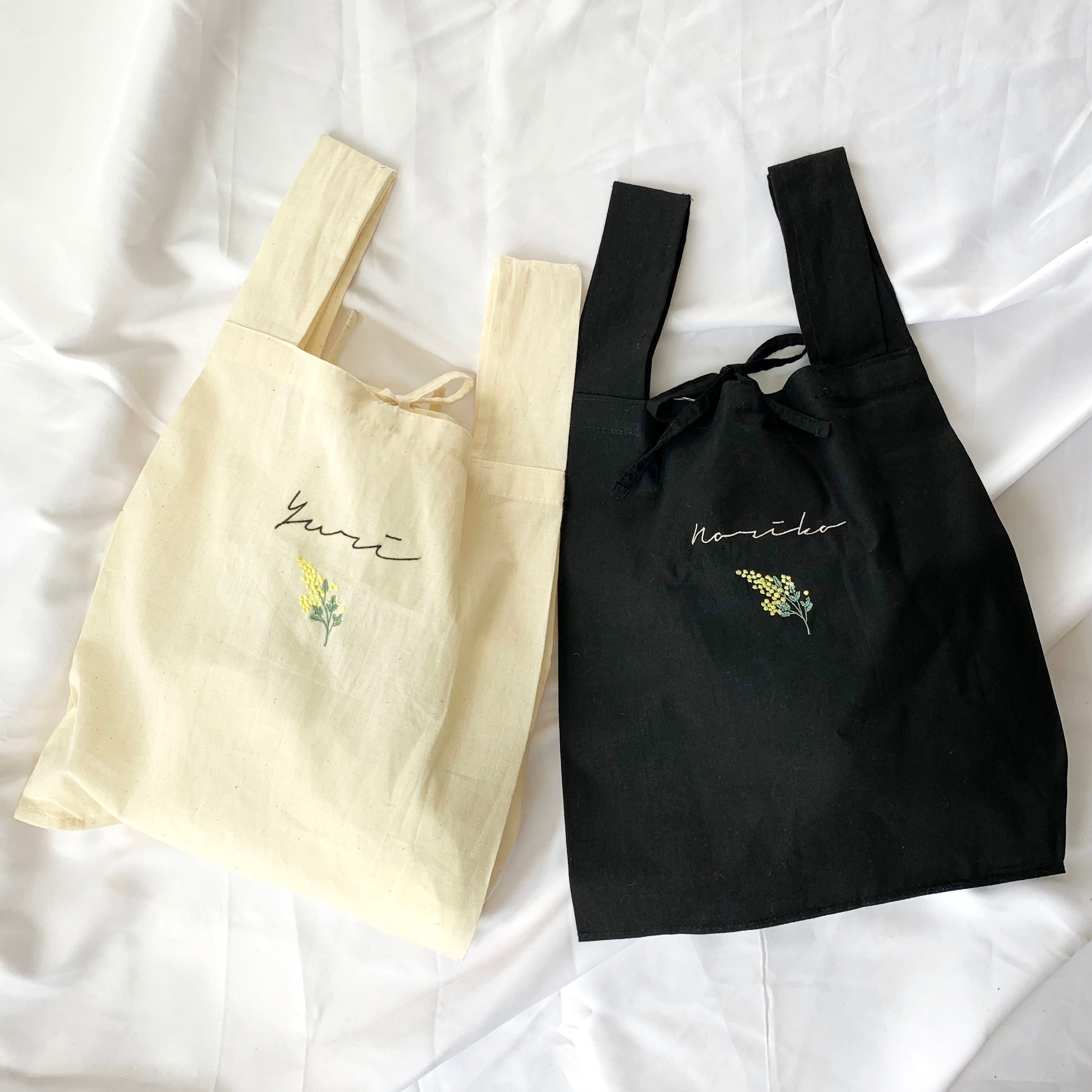 名入れ】ミモザ刺繍 コットンバッグ （ナチュラル） | 刺繍屋 emeco