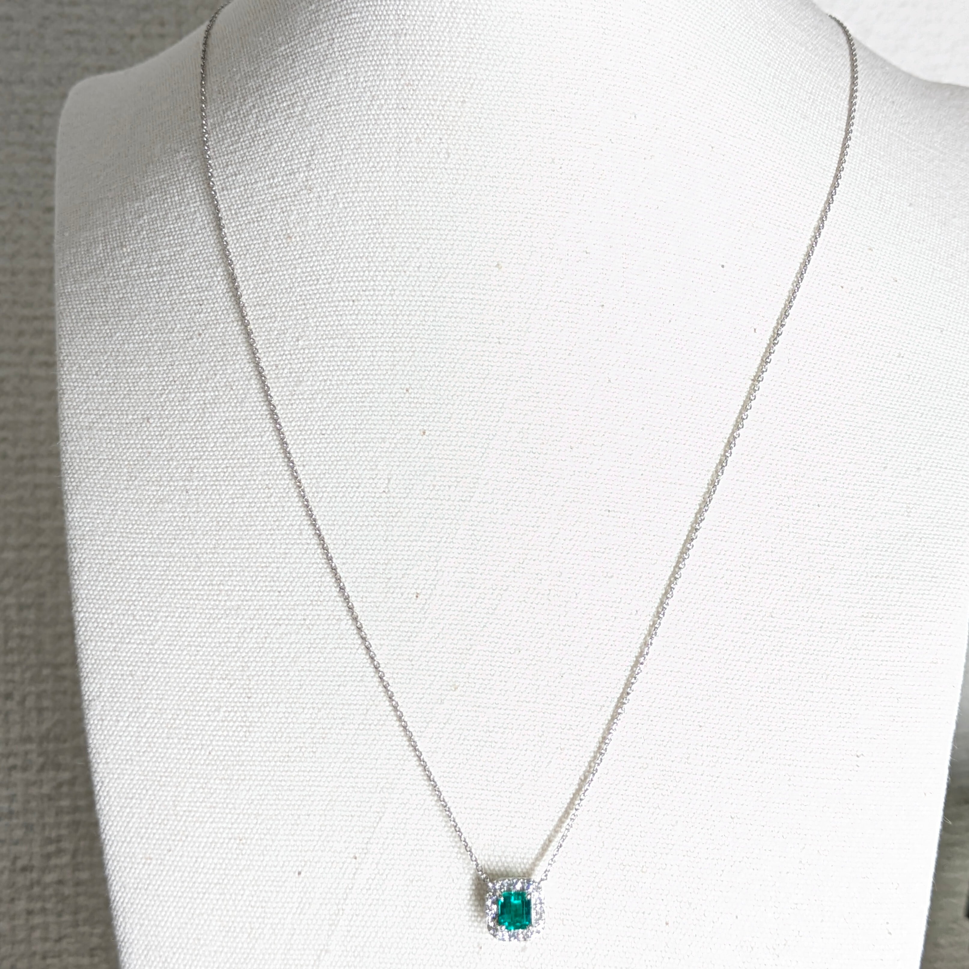 Pt900/850エメラルドネックレス コロンビア産 エメラルド 0.542ct