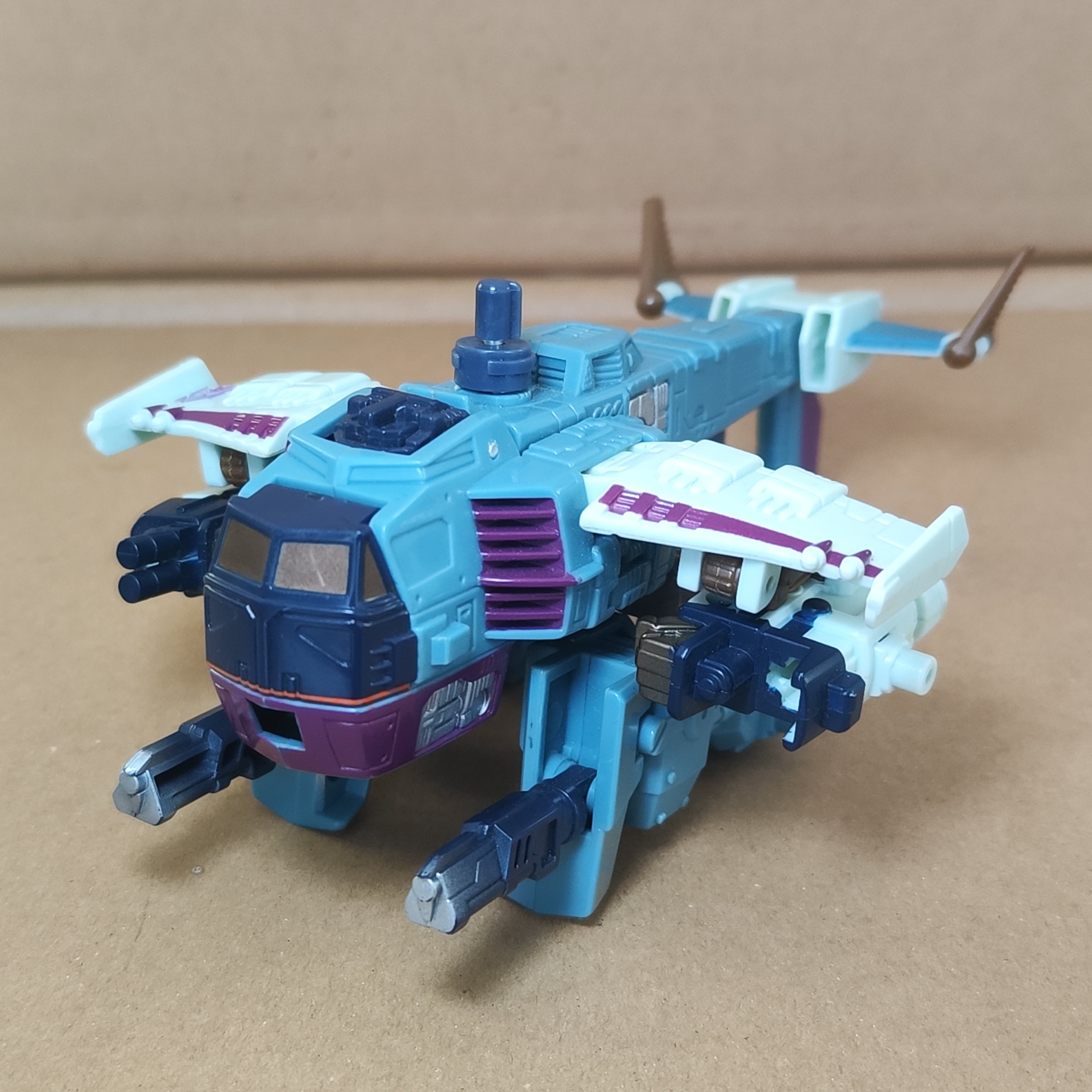 欠品あり】トランスフォーマー マイクロン伝説 サンドストーム