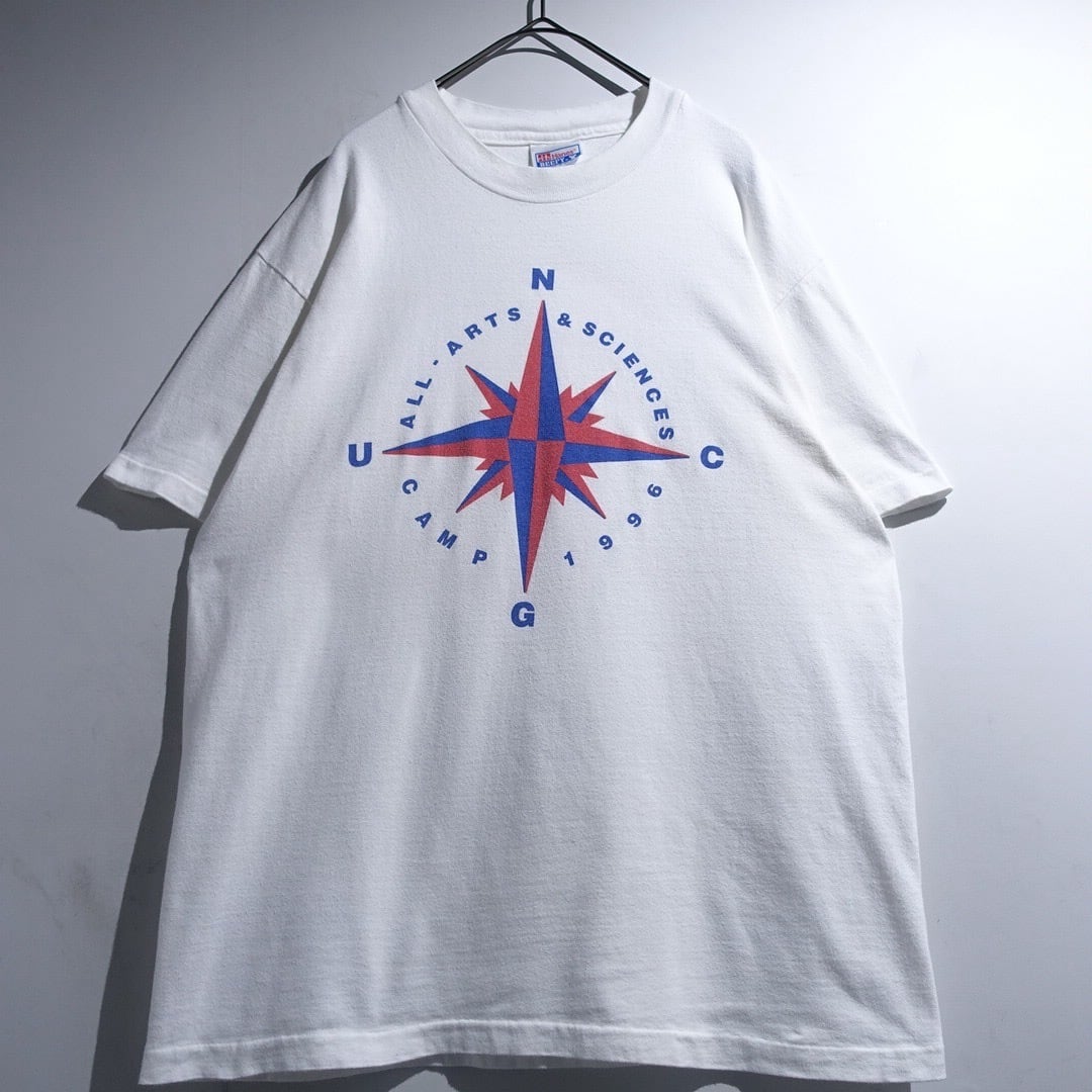 90s "UNCG" Arts & Sciences Camp 1996 Compass Graphic Print T-Shirt