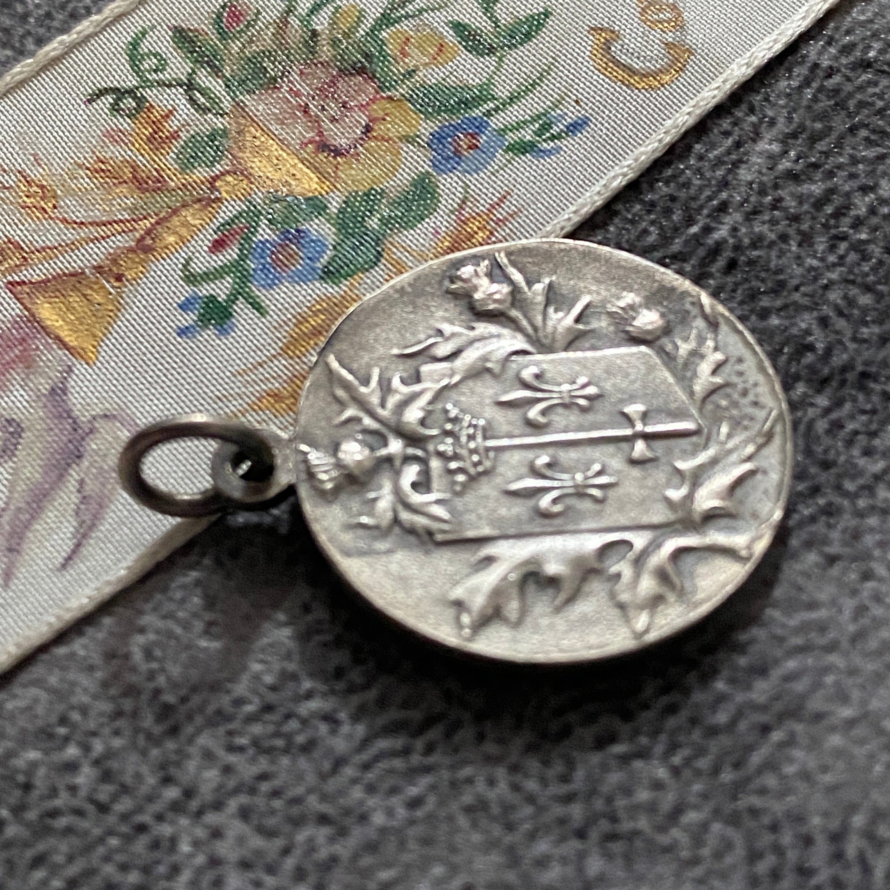 希少✴︎フルールドリス×アザミのジャンヌ・ダルク | Antique medaille