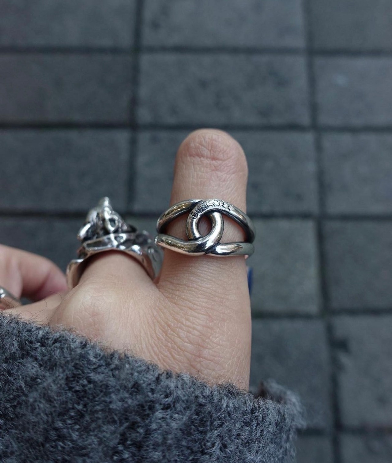 OPEN TEARDROP RING / オープンティアドロップリング