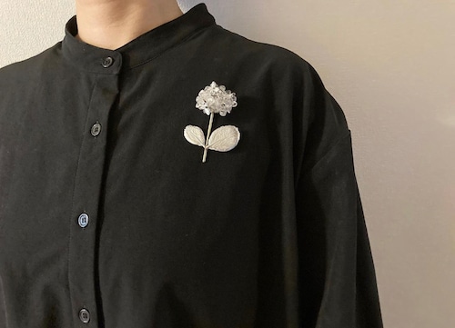 moon scape  紫陽花ブローチ　2色　58　59