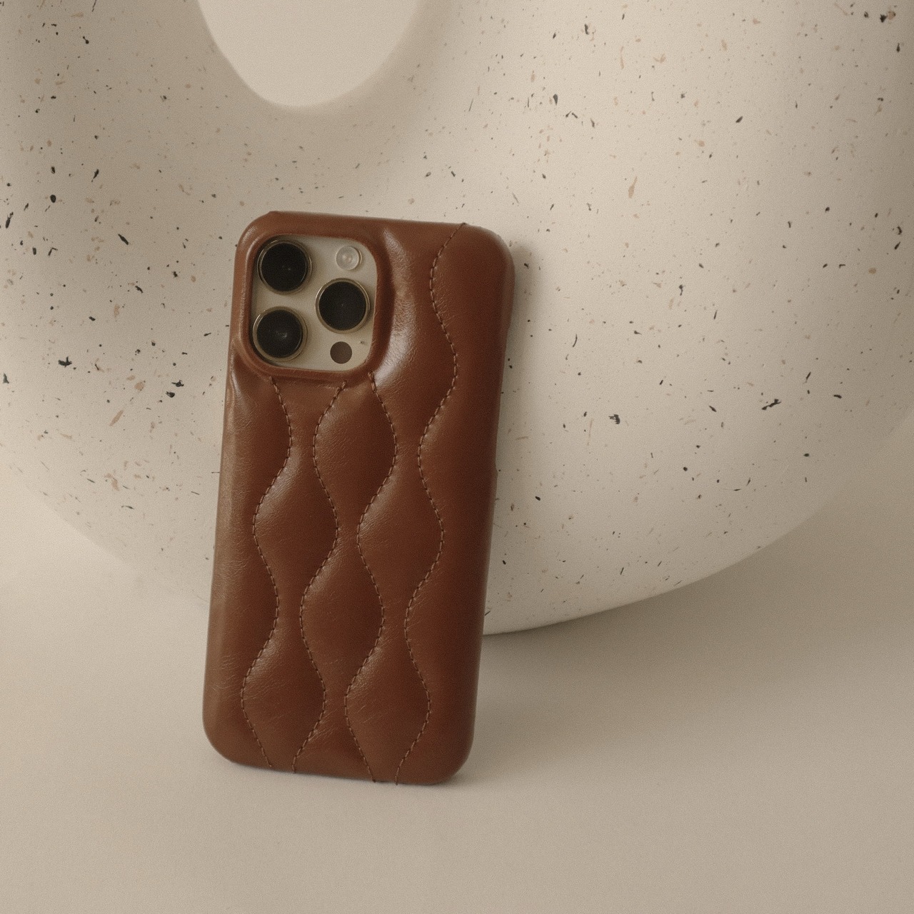 ［ phone case ］russet brown