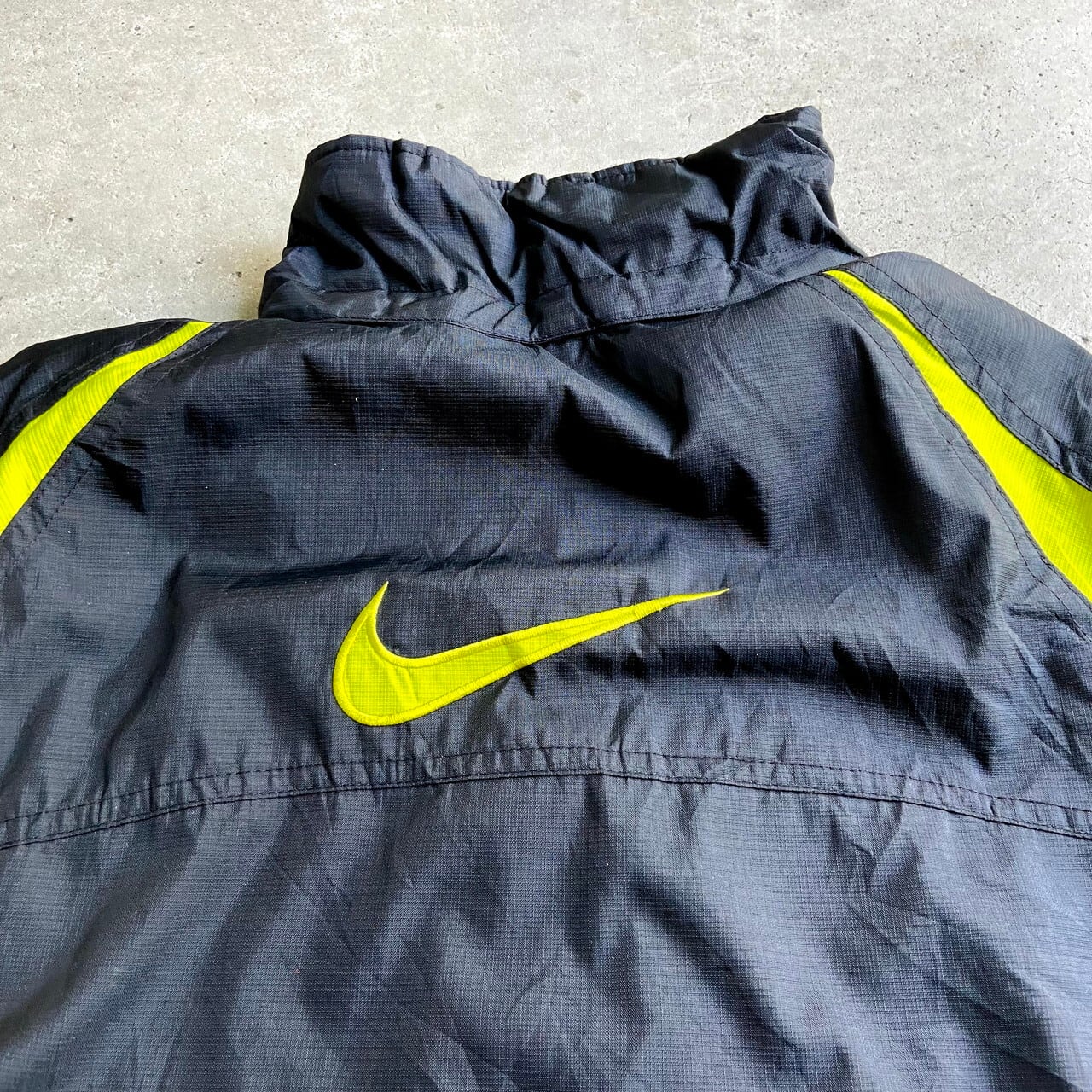 NIKE ナイキ スウォッシュロゴ刺繍 切替 リバーシブル フリース NIKE ナイキ スウォッシュロゴ刺繍 切替 リバーシブル フリース