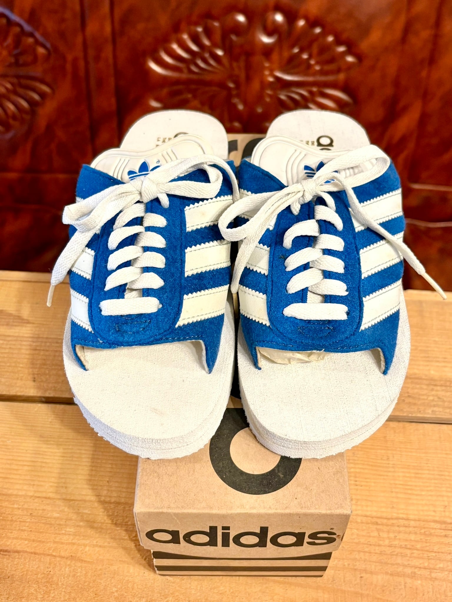 adidas（アディダス）BEACH GAZELLE（ビーチ ガゼル）5 23.5cm 青/白