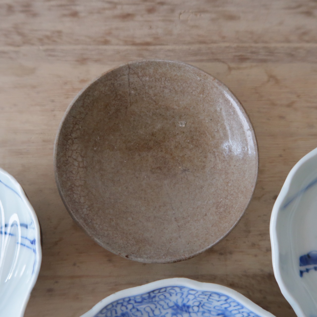 茶色いまんまるの豆皿