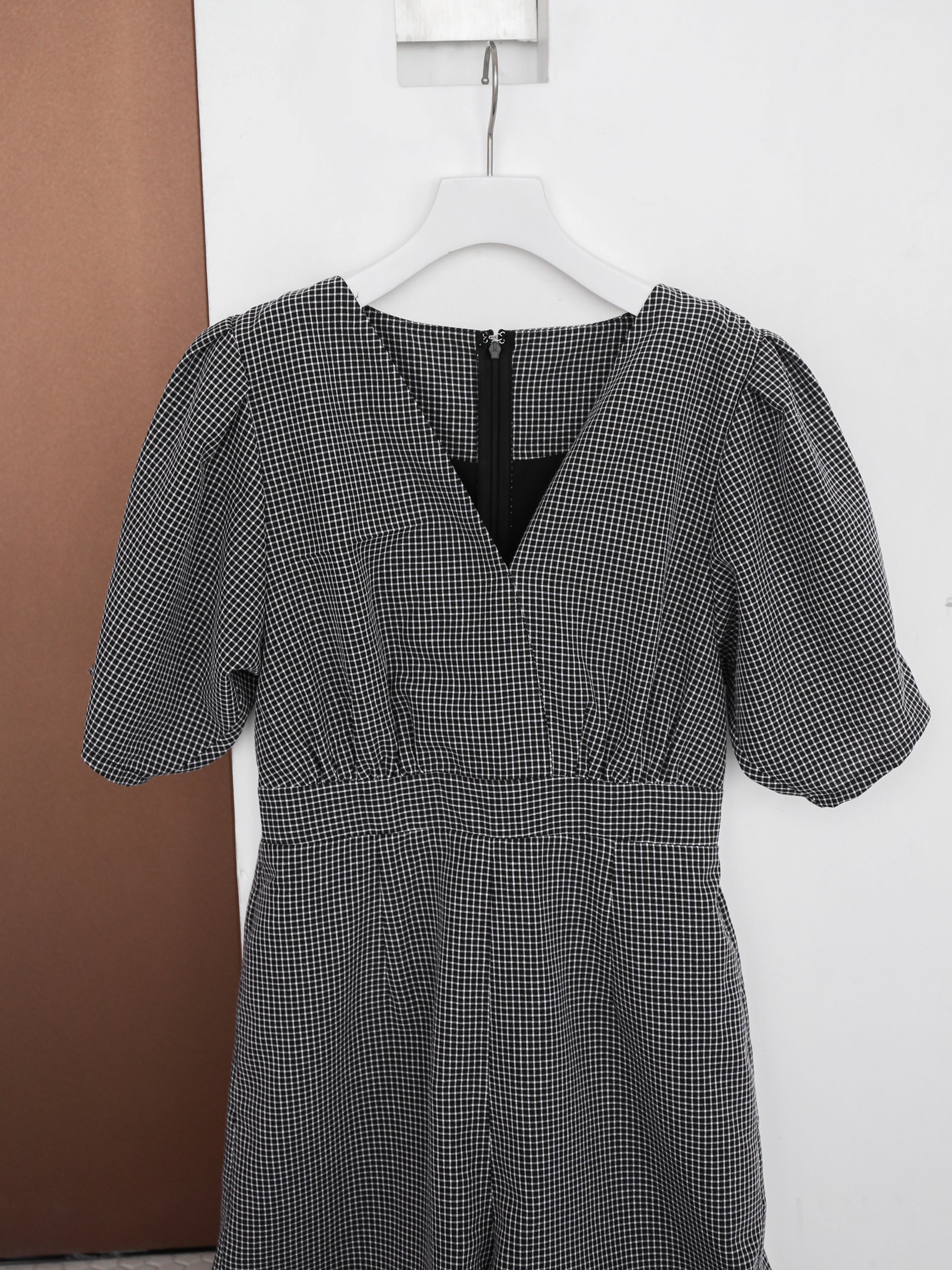 v neck all-in-one | Katrin TOKYO