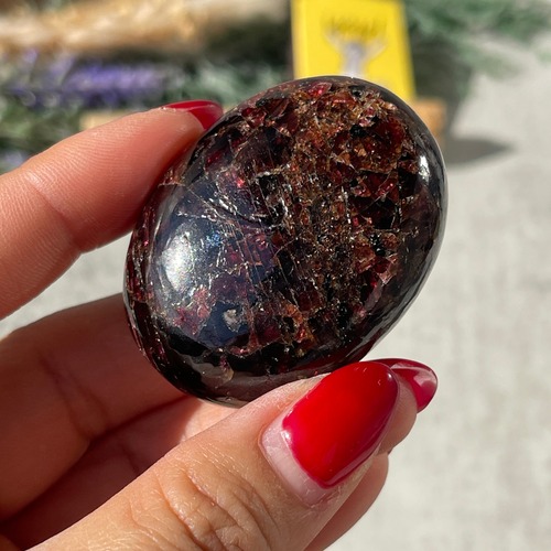 インド産【ロードライトガーネット】パームストーン｜握り石｜鉱物 天然石 パワーストーン