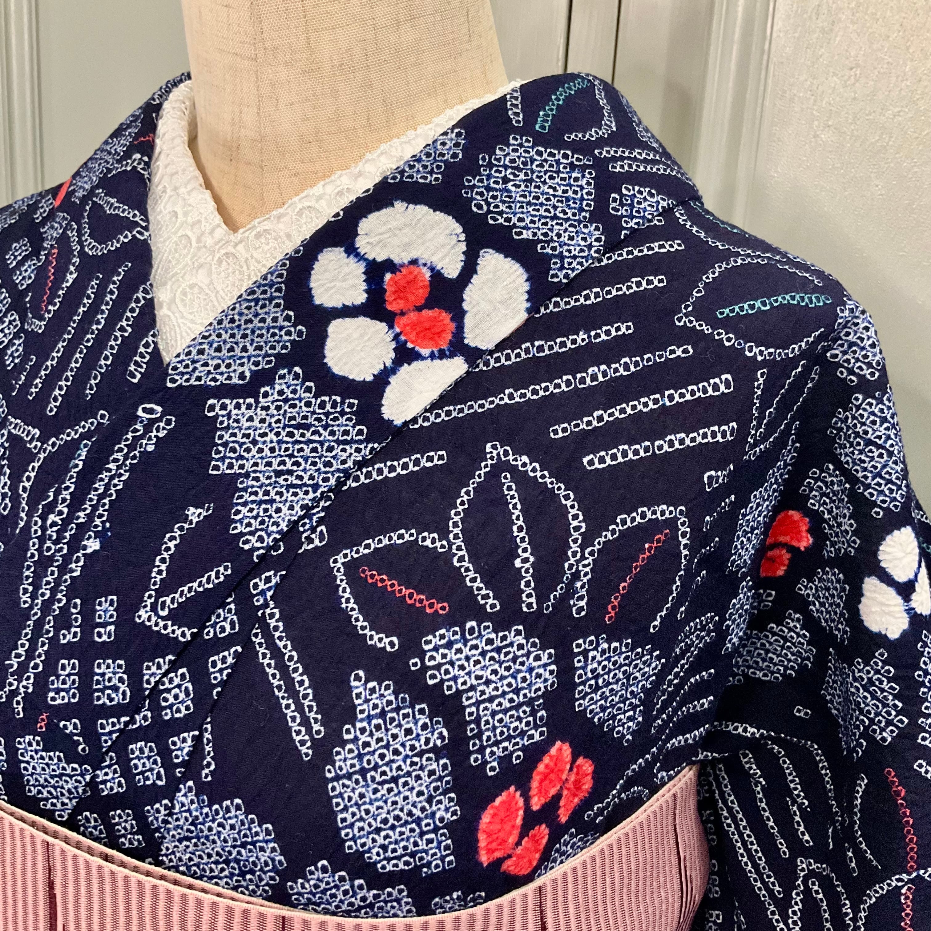 宵の花灯り＊総絞り バラ 花 フラワー 濃紺 紺 ネイビー レッド