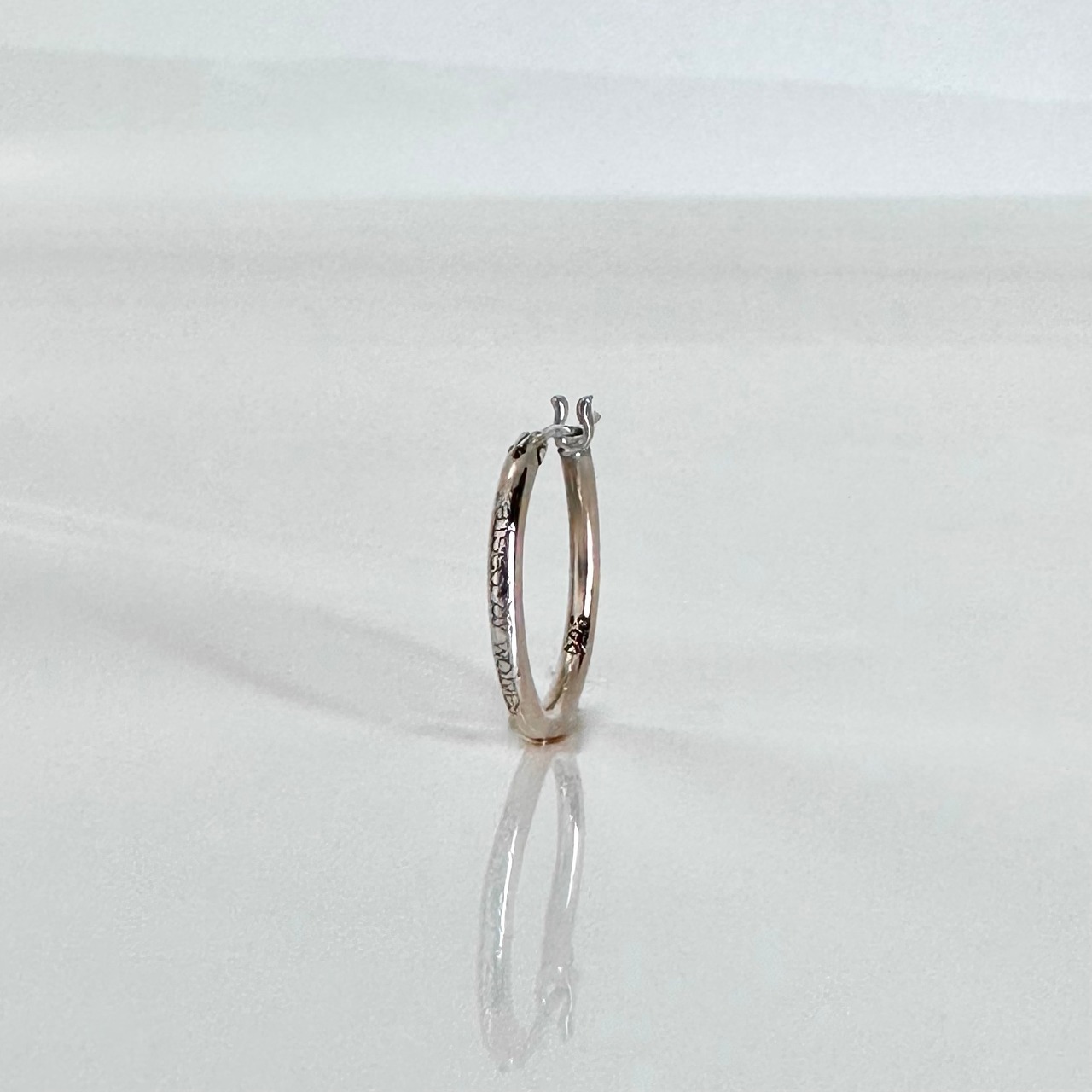 THIN HOOP raised by wolves [LARGE] pink silver / シンフープピアス レイズド バイ ウルヴス L・ピンクシルバー