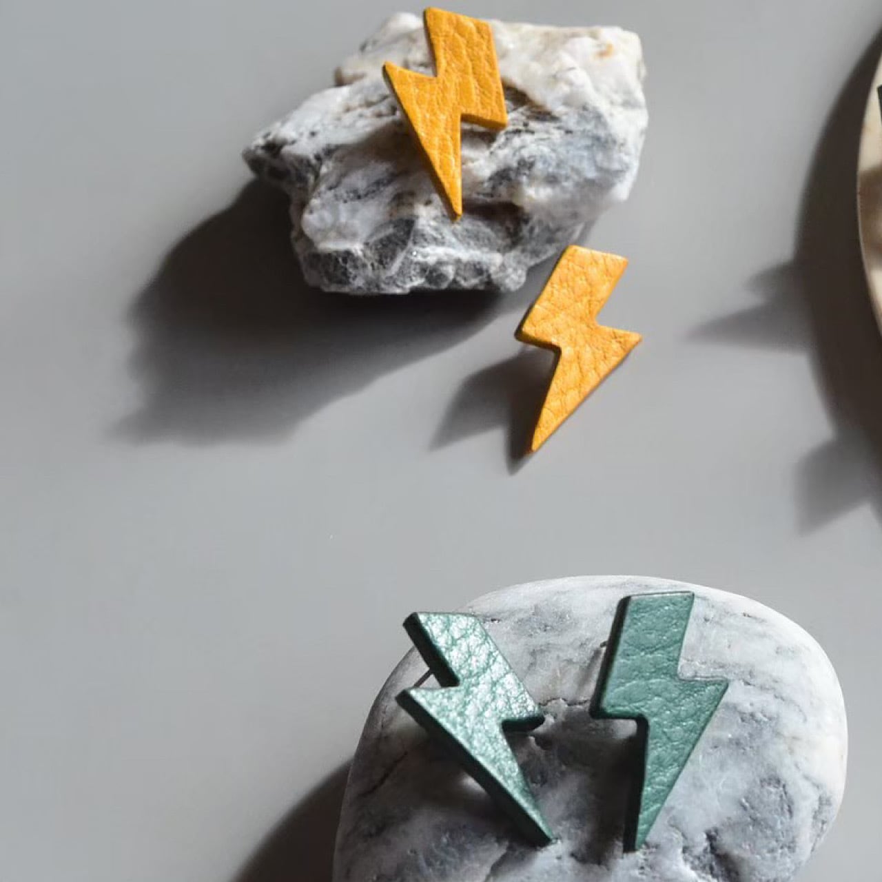 leather pierce/earring 《Thunder》2colors