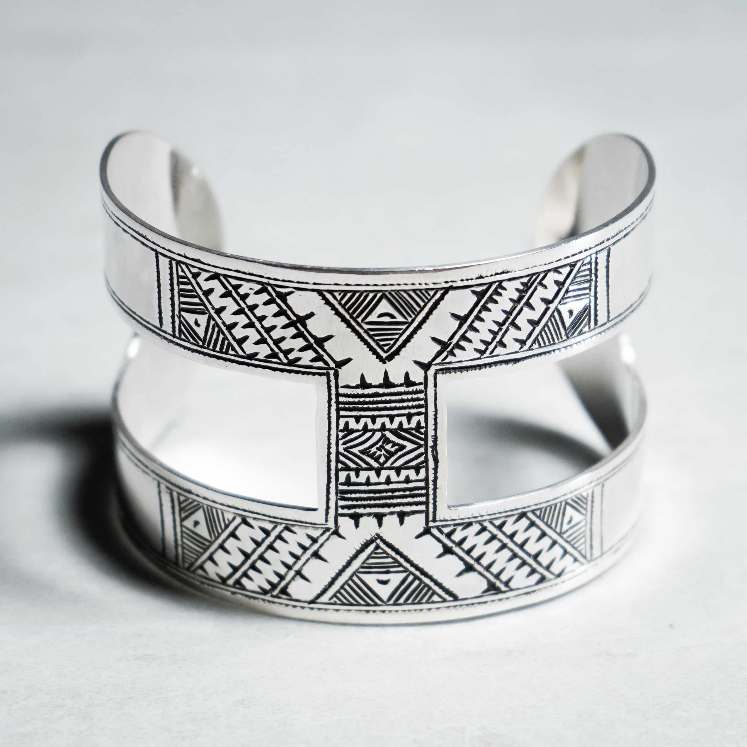 TOUAREG Silver Bangleトゥアレグ シルバー バングル 144 | mark