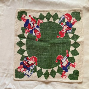 愉快なトムテたちの布