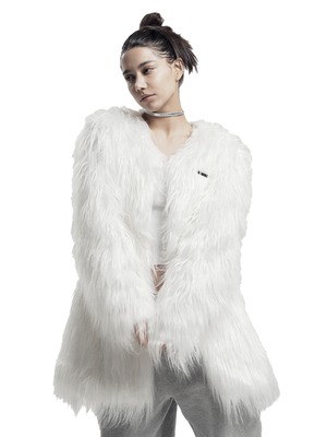 [ODOR] Feather fur jacket in white 正規品 韓国ブランド 韓国通販 韓国代行 韓国ファッション 日本 店舗
