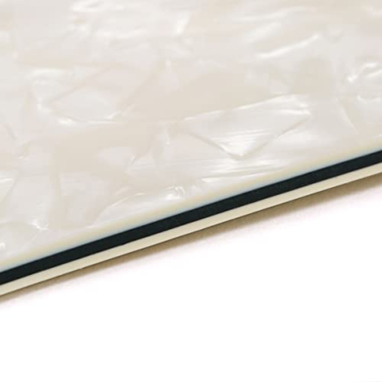 Musiclily Pro LPタイプピックガード 中国製レスポールLPエレキギター用、パーチメントパール4P