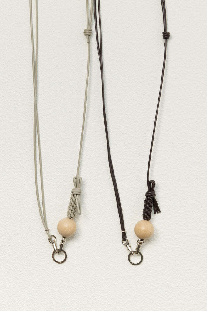 _Fot - Knot ball_strap ：Black｜ウッドボール／レザー／オブジェ