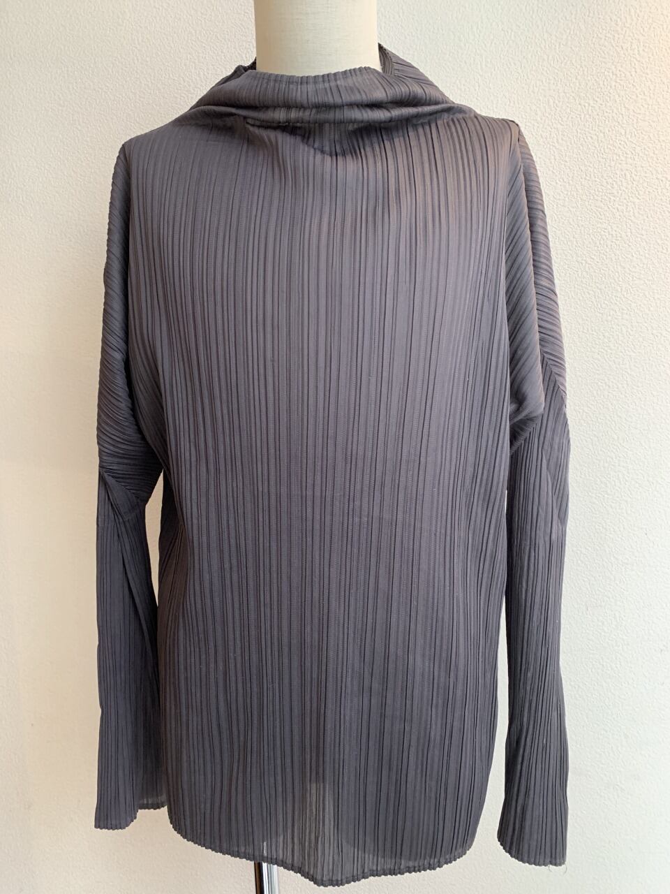 Pleats Design Cut and Sewn "PLEATS PLEASE ISSEY MIYAKE"