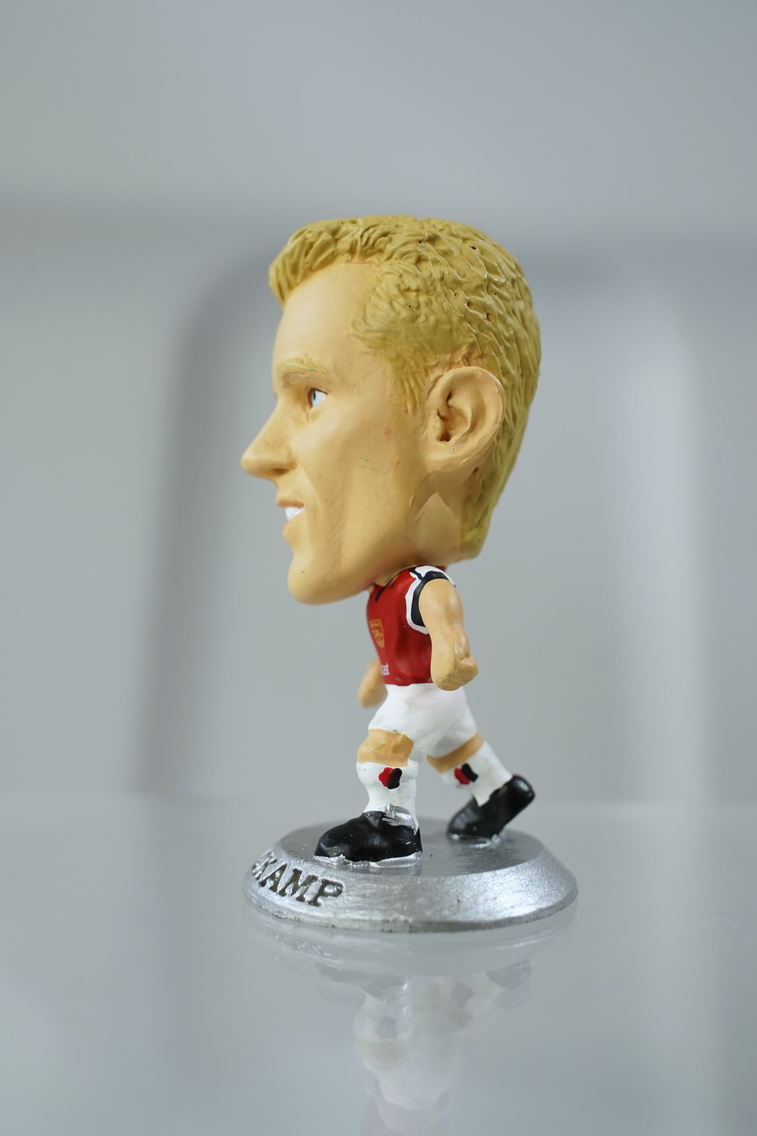 デニス・ベルカンプ（Dennis Bergkamp） MC190 アーセナル No.10
