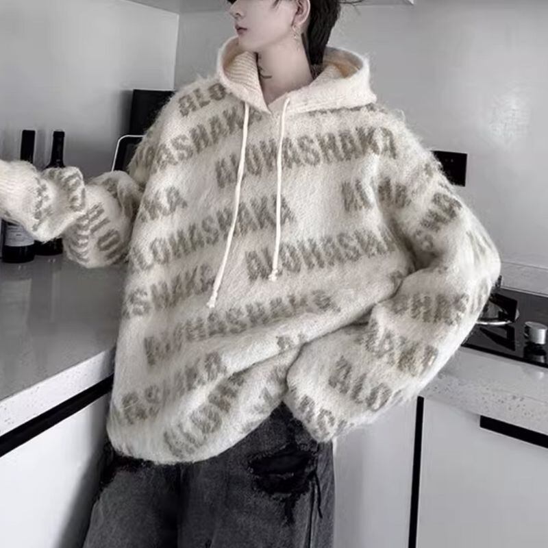 フード付きロゴセーター C10538