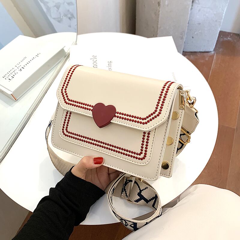 レディースバッグ2020ワイルドワンショルダーメッセンジャーバッグネットセレブファッションブロードバンドスモールスクエアバッグの人気の新しいトレンドバージョン2020 Tiancai_Wing_Bag2568288