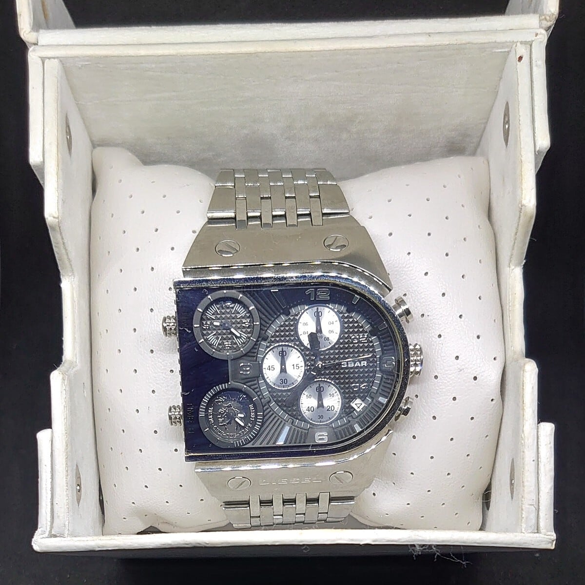 中古】DIESEL 腕時計 dz9052 トリプルタイム※電池切れの為動作未確認
