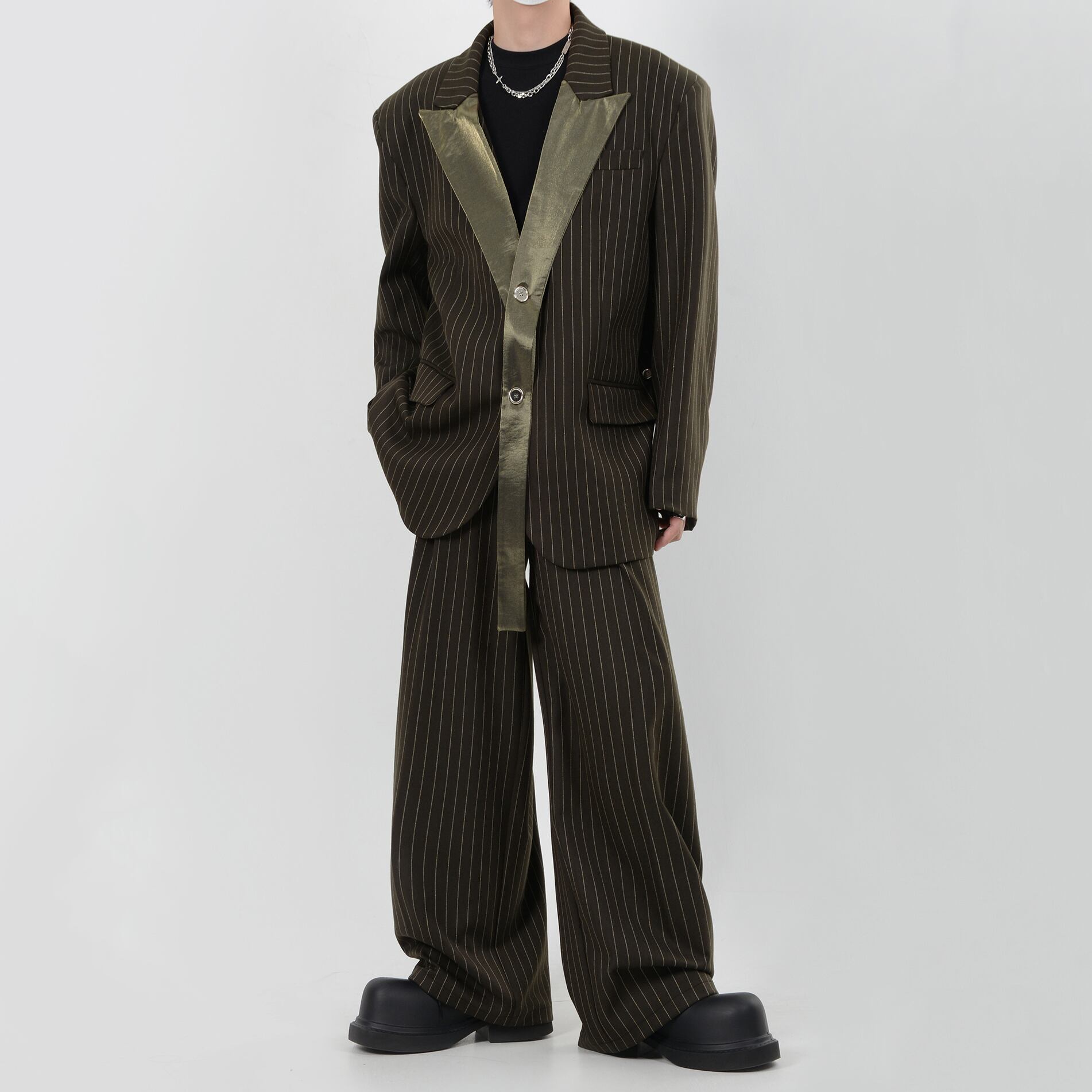 LUCE GARMENT高級感漂うストライプ柄ジャケット