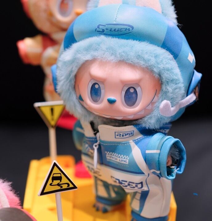 Labubu 1〜3代対応 レーシング ロンパースパンツ+ヘルメット ドール用