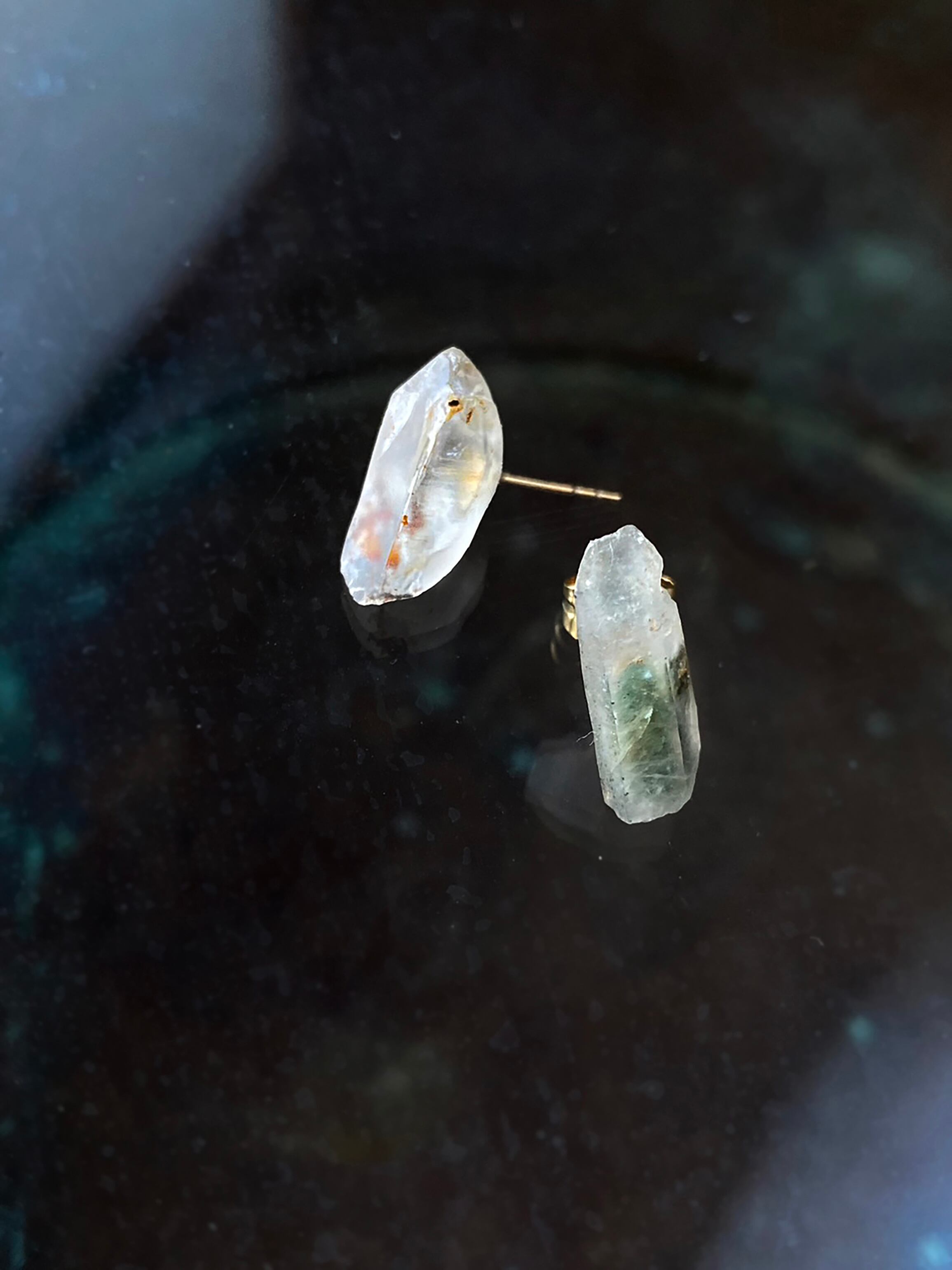 草入り水晶と透明水晶のピアス