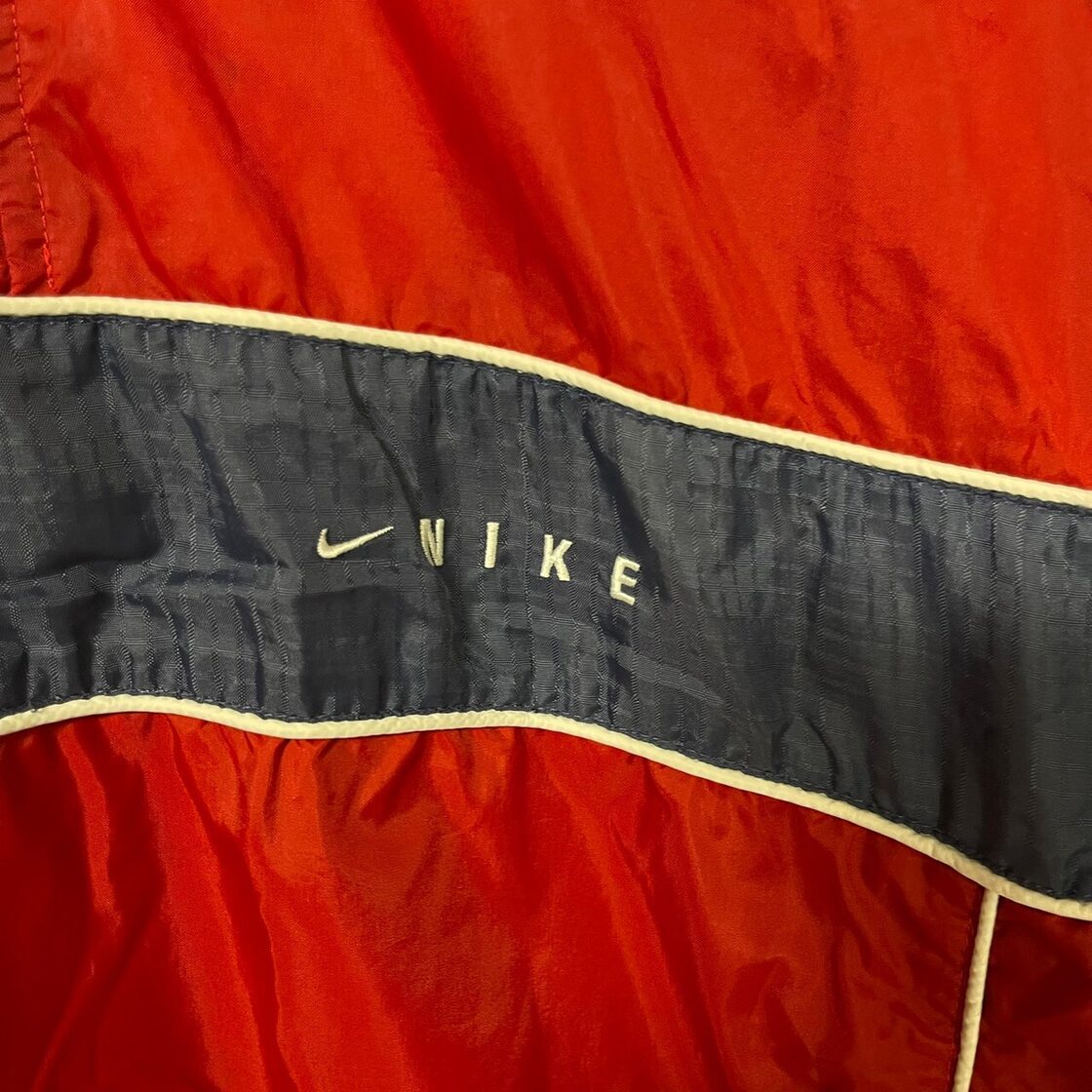 NIKE ナイキ ナイロンジャケット XL ハーフジップ 刺繍ロゴ バックロゴ 