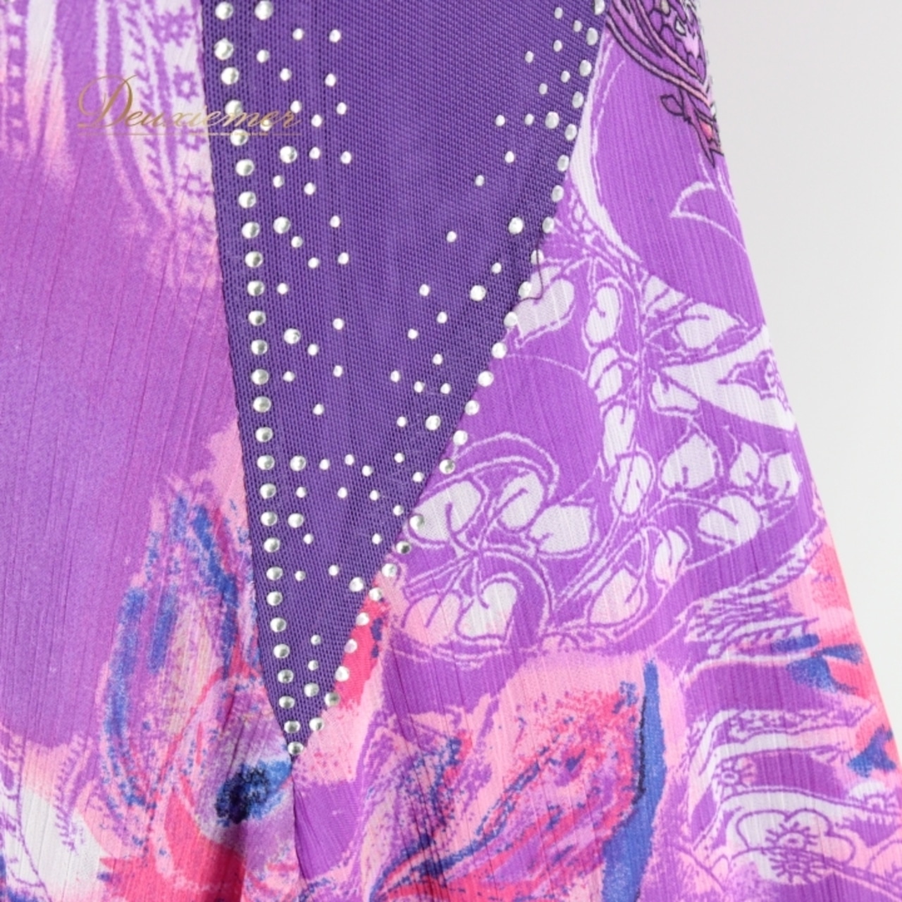 社交ダンス 衣装 スタンダード ドレス ワンピース パーティドレス ラインストーン ICHIOKU イチオク 紫 パープル系 フロート 長袖 花柄 社交ダンス衣装 パーティードレス 舞台衣装 光沢素材 二重スカート 軽やか シルエット ラインストーン付き フロートデザイン 機能性ドレス 可愛いデザイン 花柄プリント 衣装サイズ 美しいカラー ダンス用ドレス 華やか レディース 柔らかい素材 年齢問わず ディスコ衣装 競技用ドレス