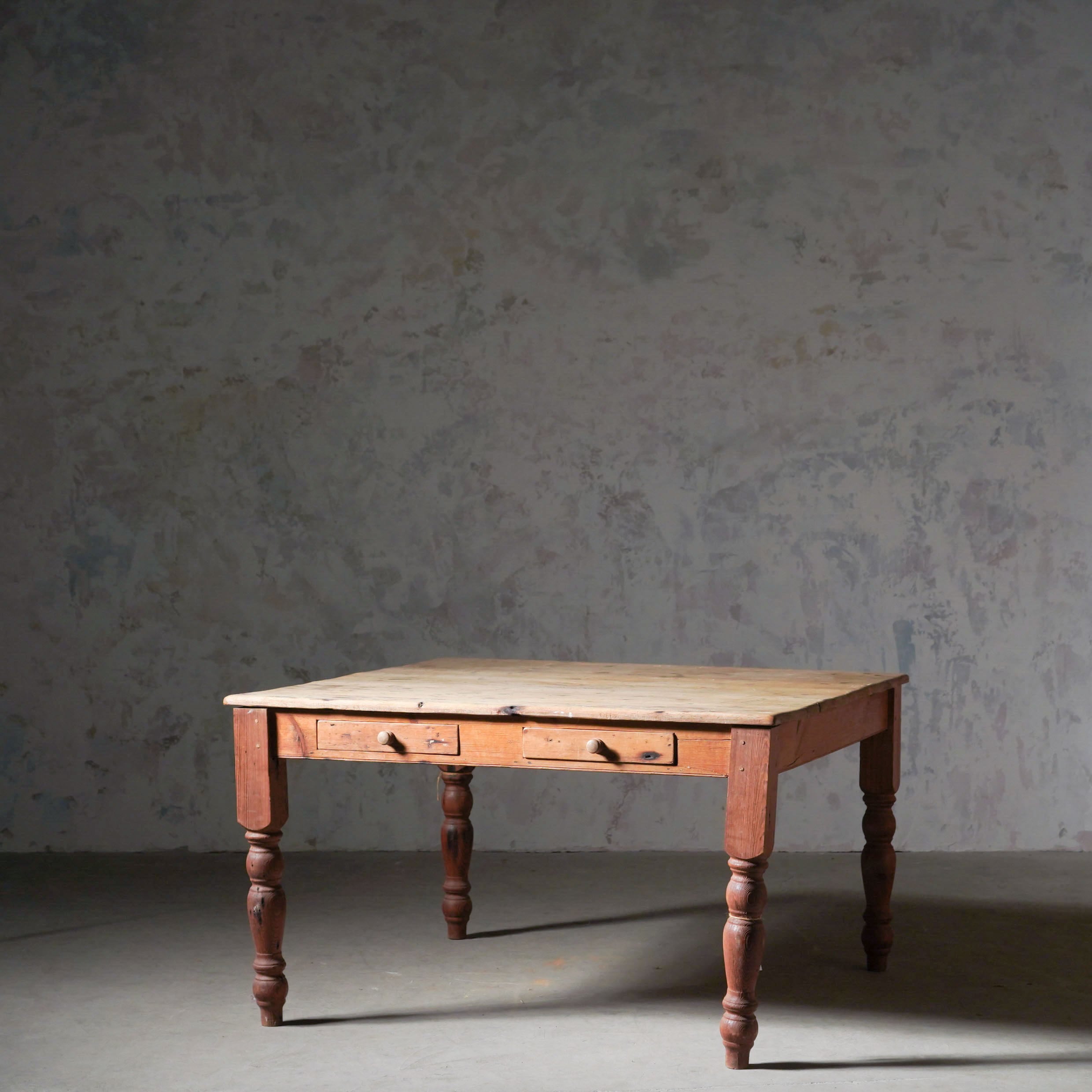 テーブル/スクエアテーブル/アンティーク/ディスプレイ/ダイニングテーブル/パイン材/1900年代/イギリス家具/引き出し