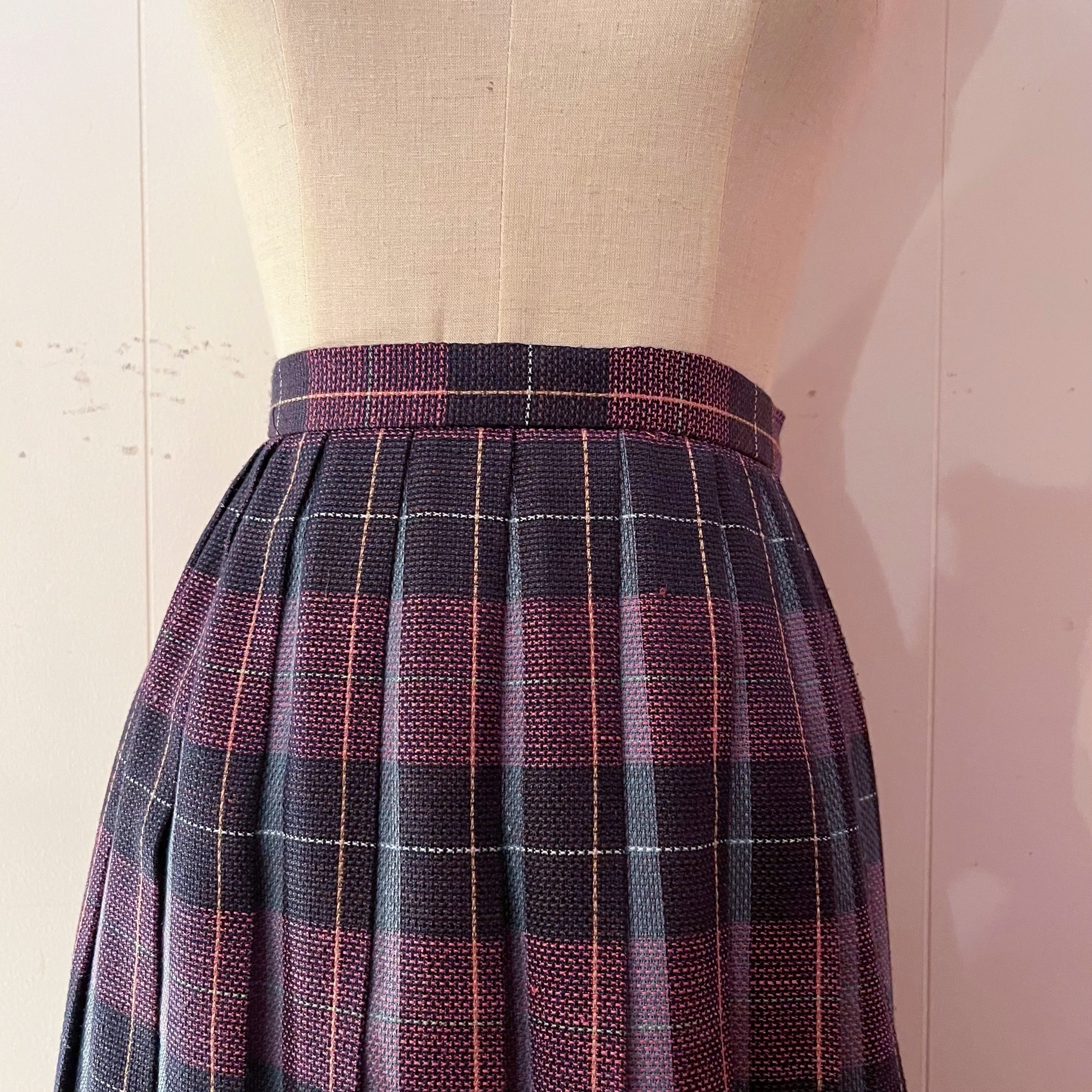pink green check pleats skirt