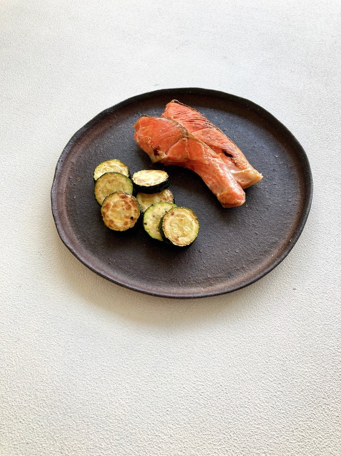 丸皿 19.5cm / 江間 廣