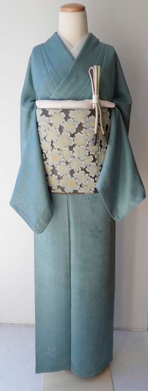 袷】青碧色 桜と吉祥文地紋 色無地 | 大山キモノ・ちぇらうなぼるた