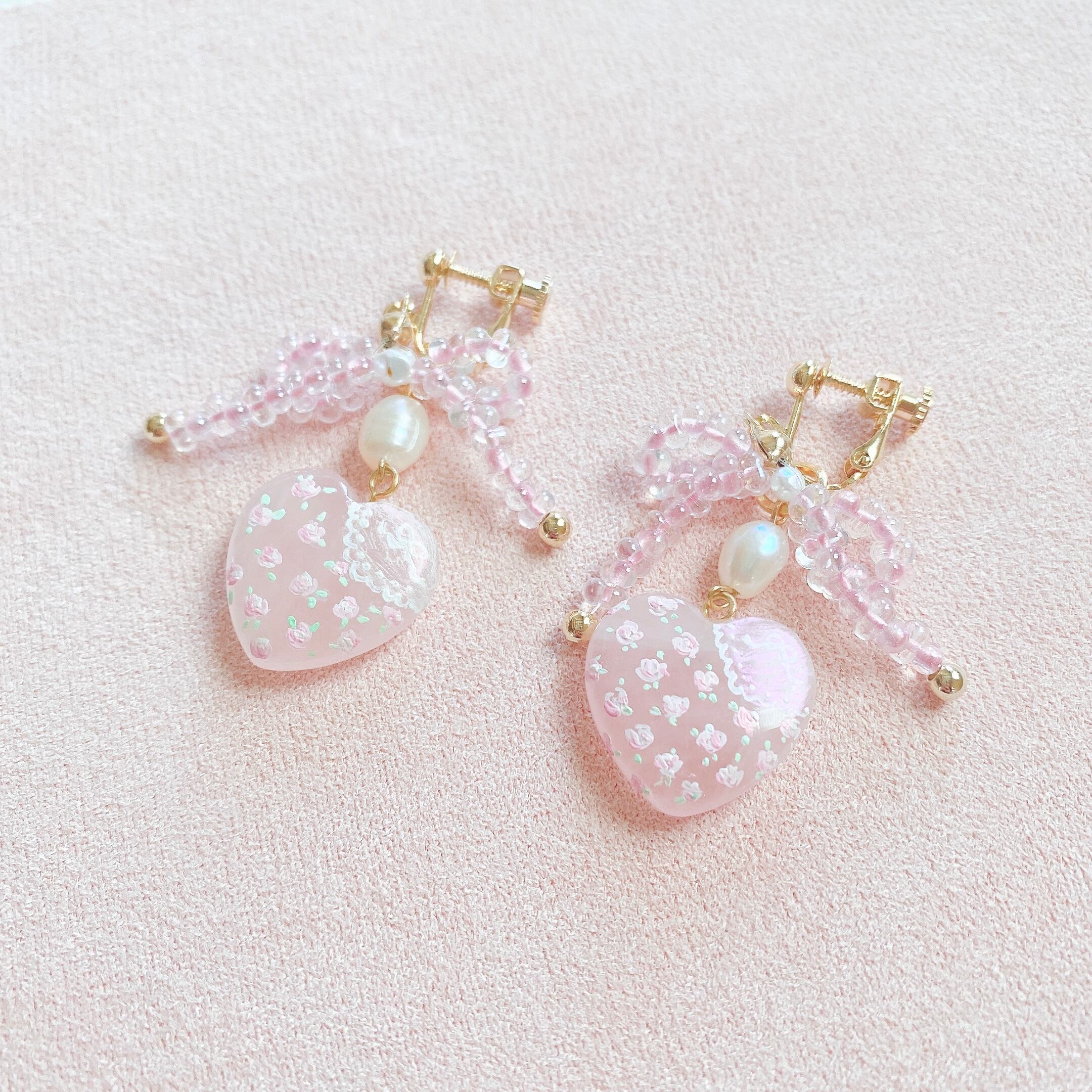 Snowing winter hand painted earrings（PINKピアス）