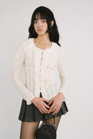 [threetimes] Snow ruffle top (cream) 正規品 韓国ブランド 韓国通販 韓国代行 韓国ファッション スリータイムズ three times 日本 店舗