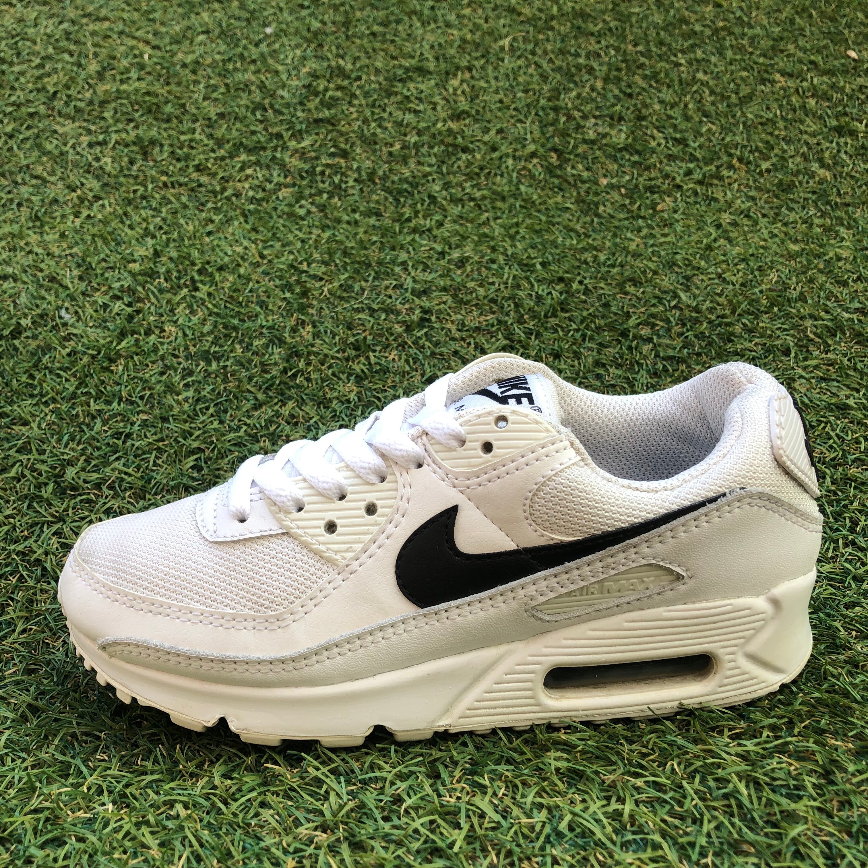 NIKE AIRMAX 90 ナイキ エアマックス90 HT827