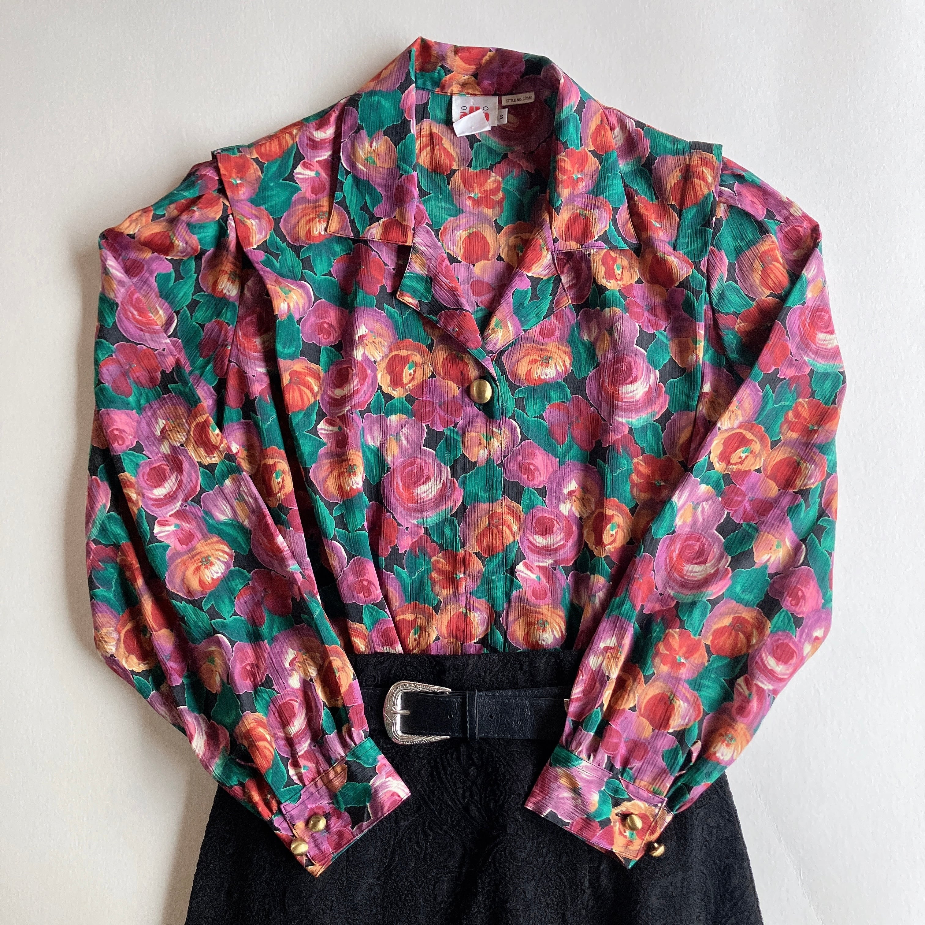 used レトロ フラワー トップス ブラウス古着 ヴィンテージ vintage