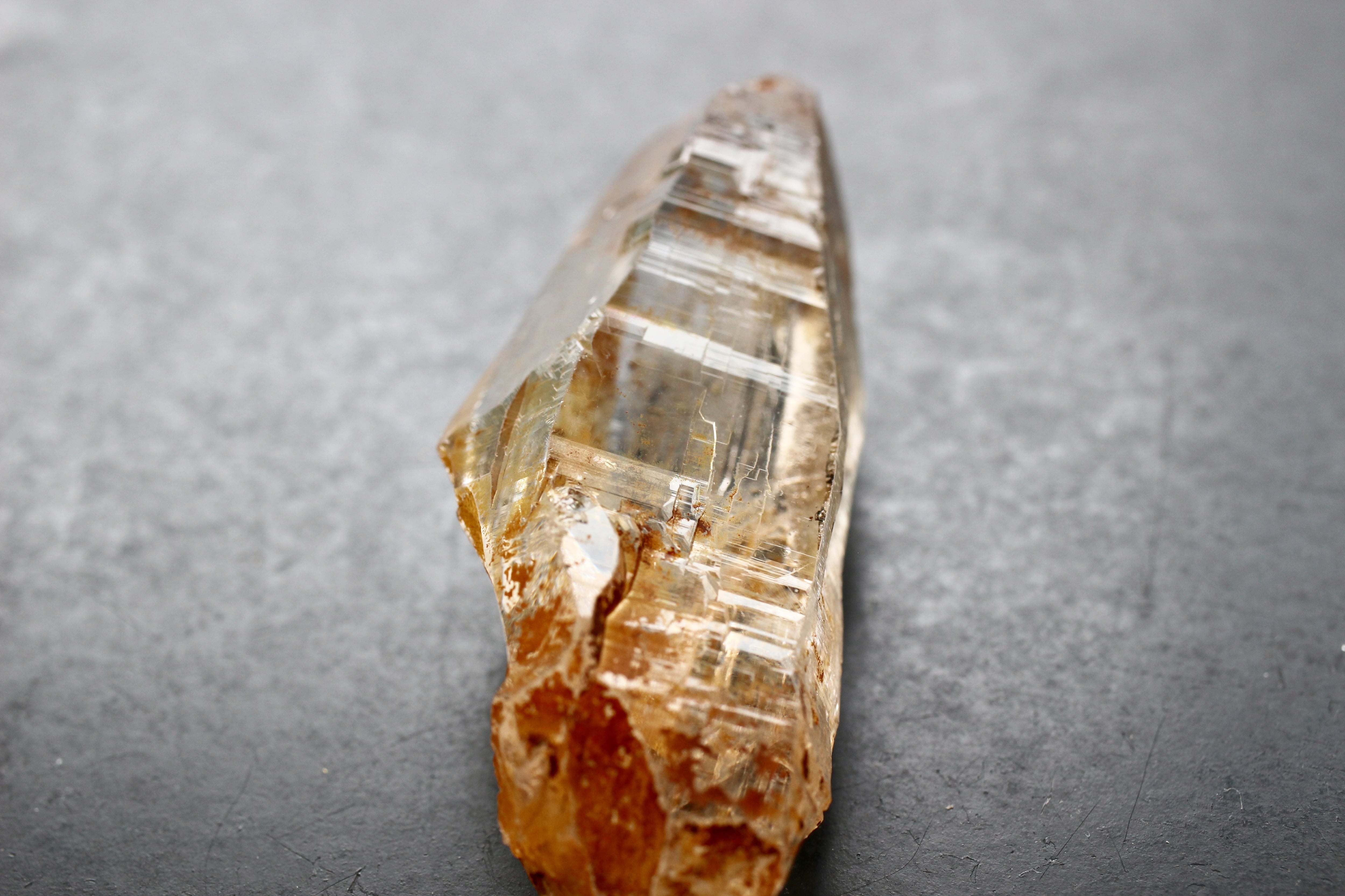 ガネーシュヒマール産 ヒマラヤ水晶 ゴールデンヒーラー | 石垣 ガネーシュヒマール産 ヒマラヤ水晶 ゴールデンヒーラー | 石垣