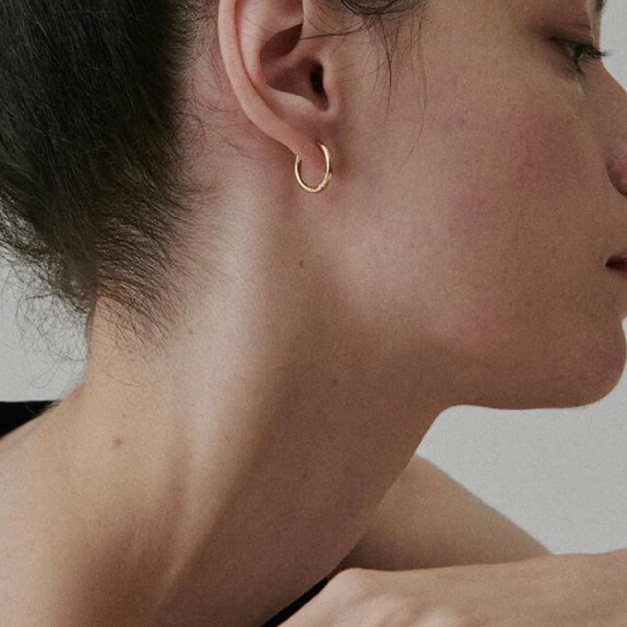 Simple hoop earring T6073